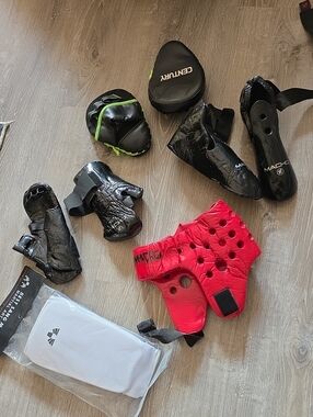 Sparring Set Protective Fight Gear. Helmet, Foot, Shin, Hand Protection. Martial